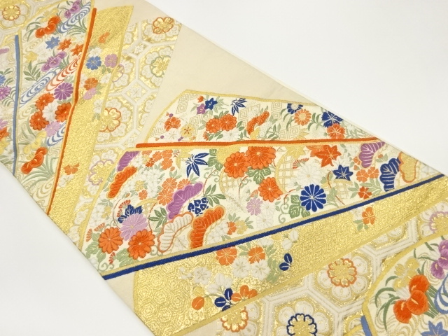 扇に松竹梅・草花・古典柄模様織出し袋帯